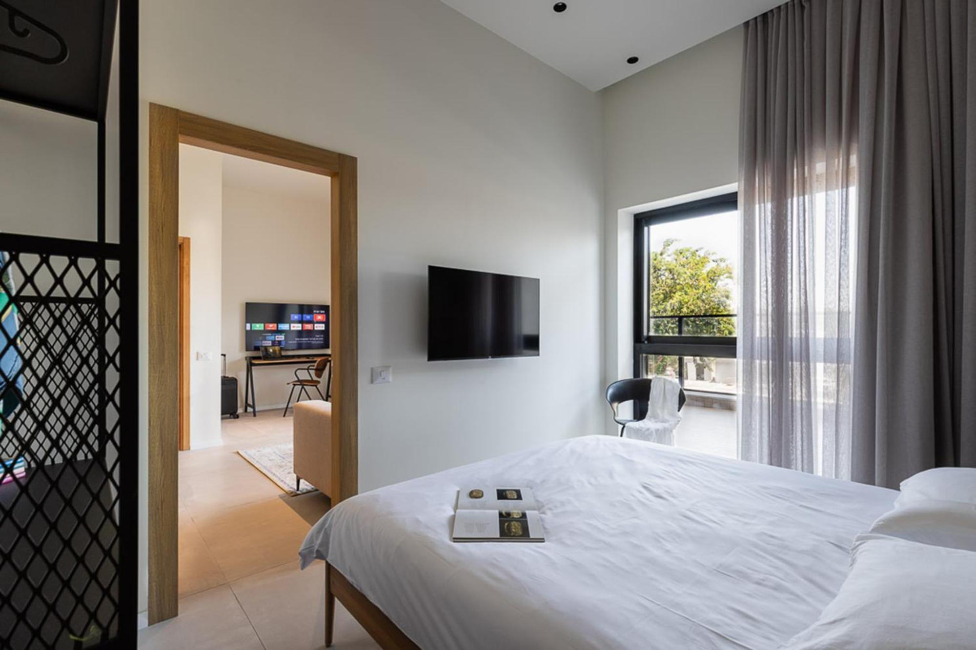 Tayo Studios & Apartments Bat Yam Bagian luar foto